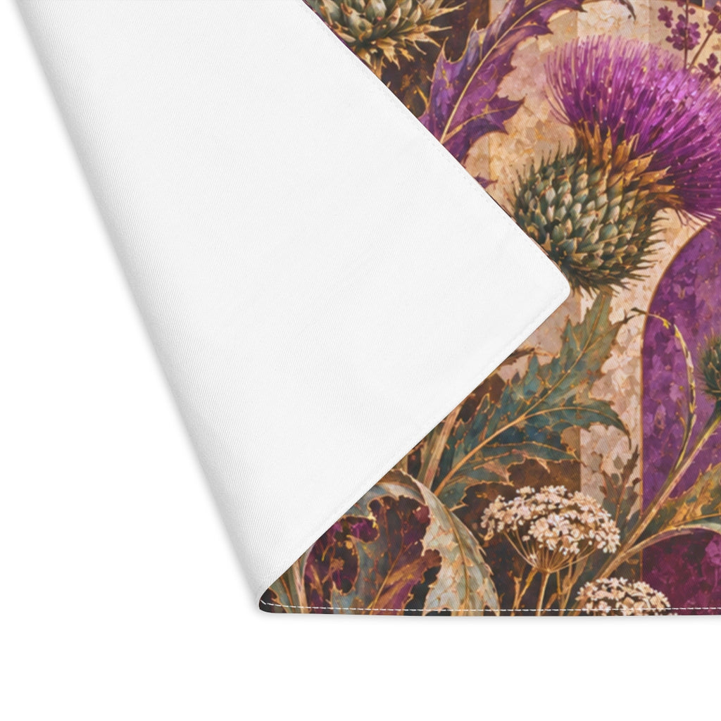 POS5 | mockup:6aa8dd2d79a15052a30ecbce_63956_5503_close-up-folded