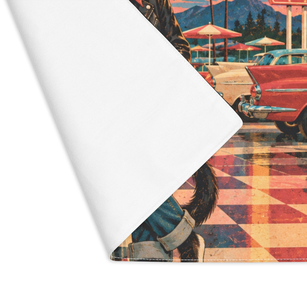 POS5 | mockup:6aa8e0f068b5e4ff2c0a4977_63956_5503_close-up-folded